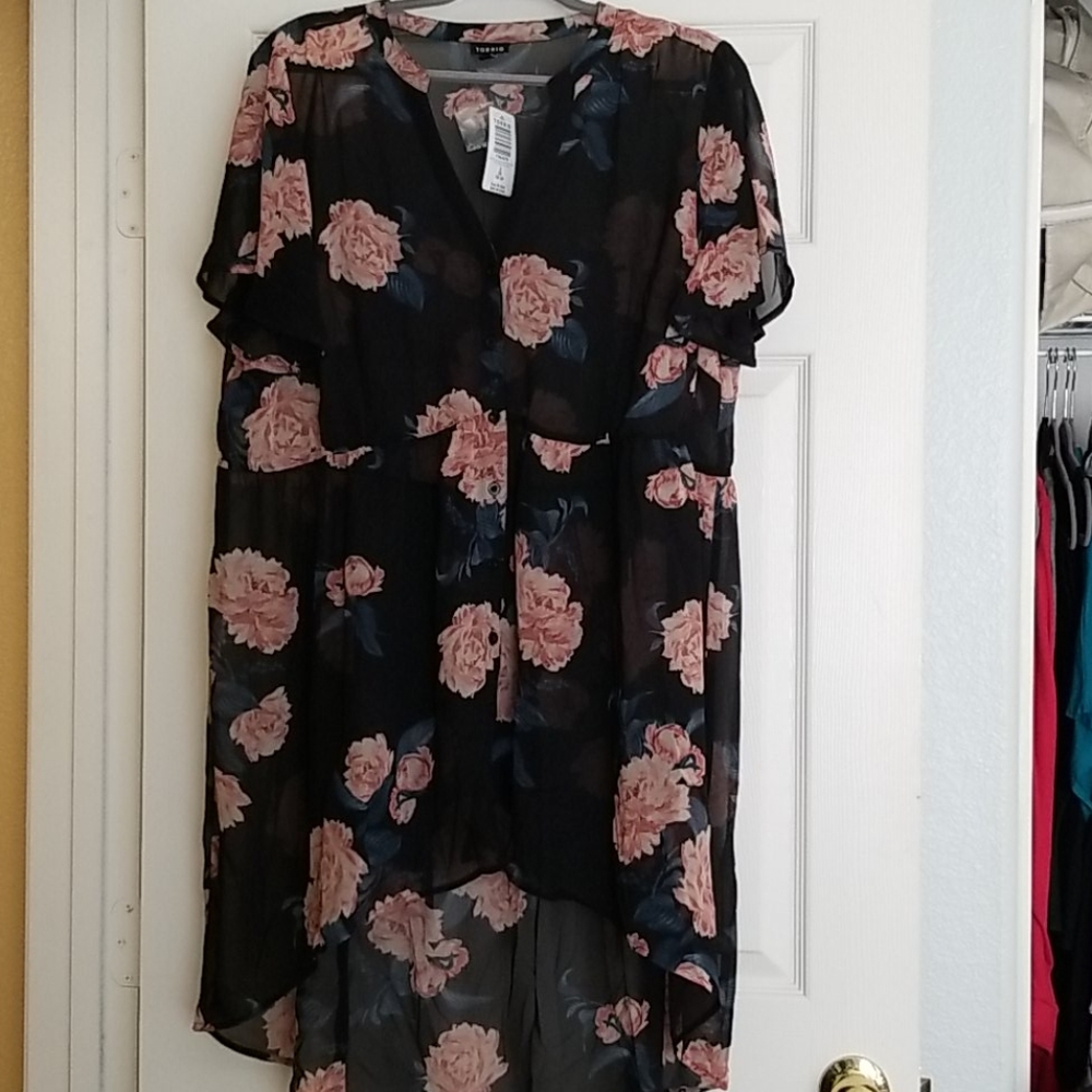 Torrid high low top